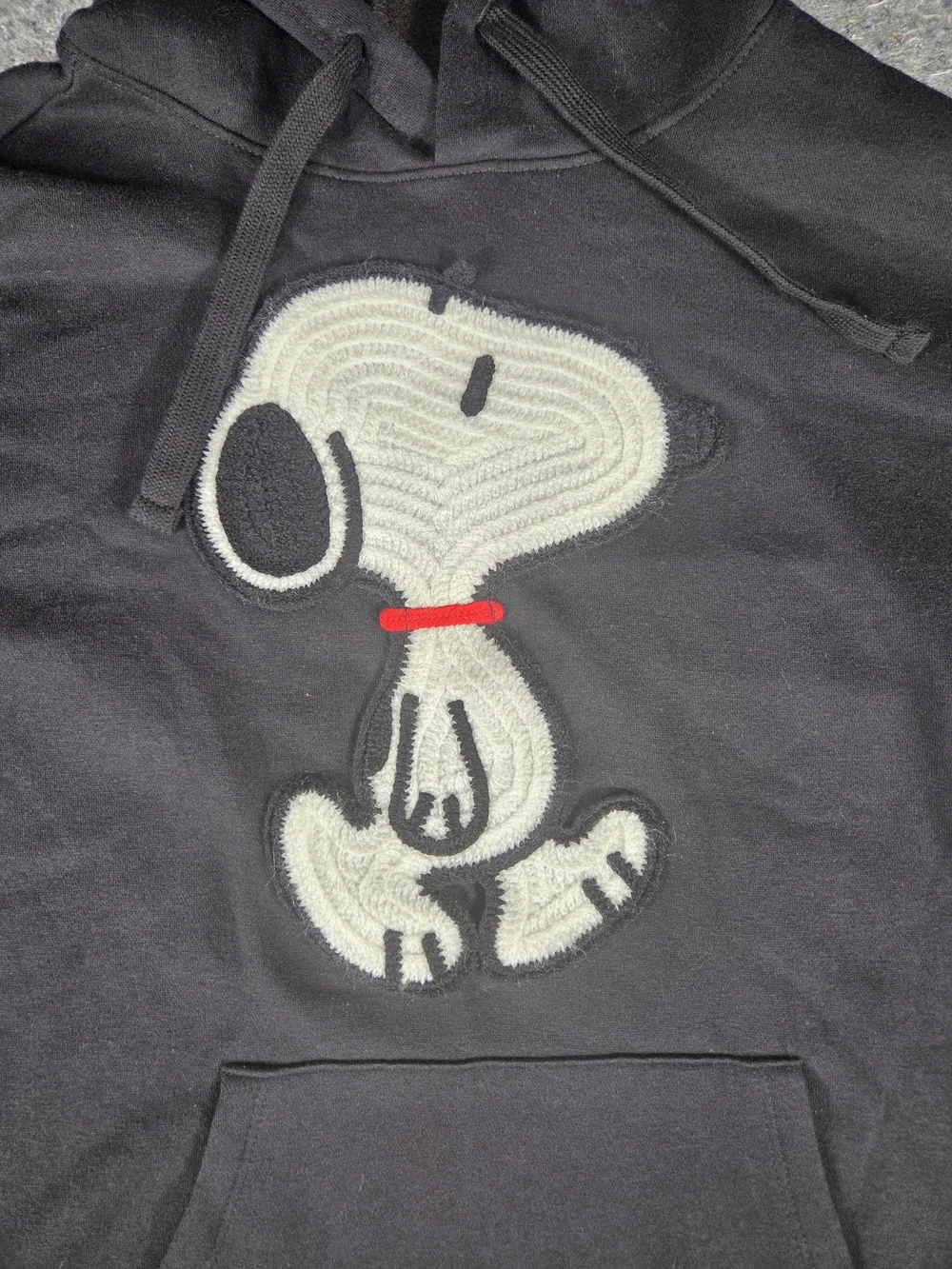 Peanuts Snoopy Chenille Patch Hoodie Black Medium NWT